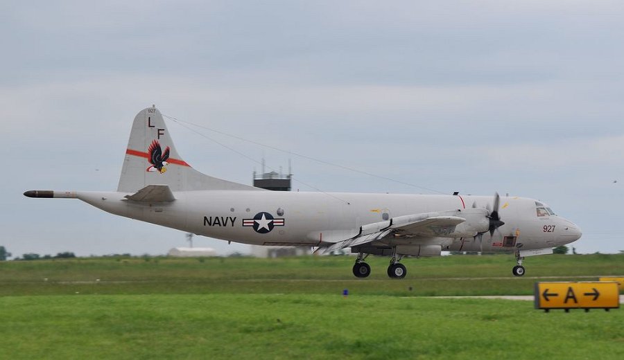 P-3 Orion DSC 6422